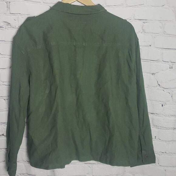 Time and Tru Green Button Down Longsleeve Top - Picture 8 of 12